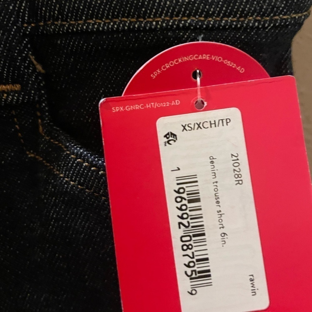 Spanx Denim Trouser Short, 6" COLOR: RAW INDIGO XS NWT - Picture 5 of 5